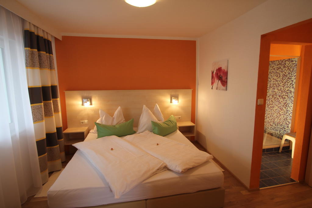 Seepension Neubacher Kg Nussdorf am Attersee Quarto foto
